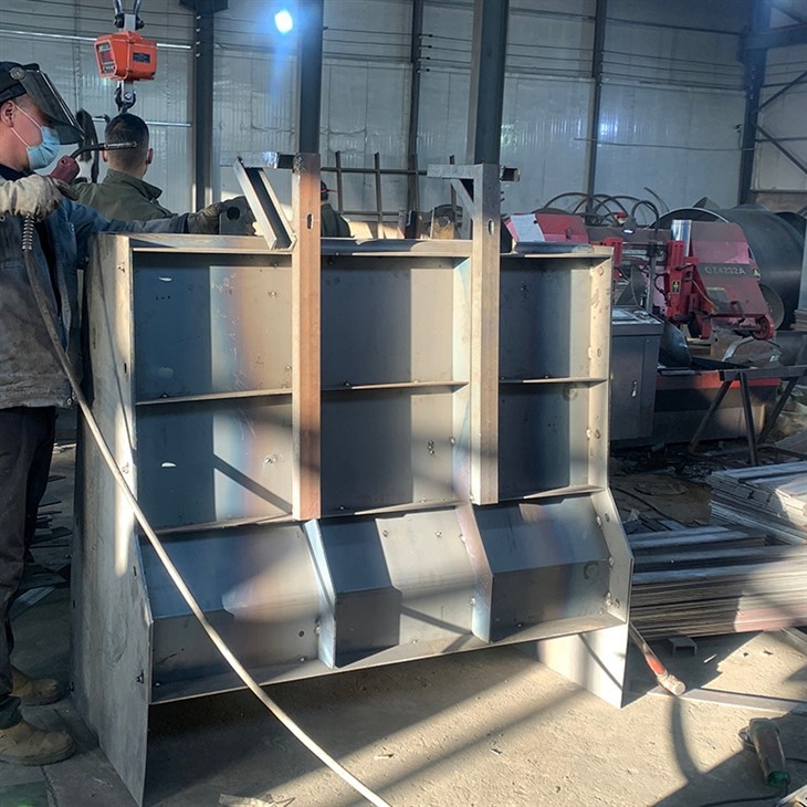 Crash Barrier Mould suppliers